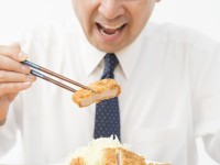 お腹いっぱい食べる人は要注意！ 糖尿病の予防 のための3つのポイントとは
