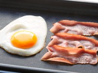 卵、生肉、刺身…加熱すれば賞味・消費期限は関係ない？