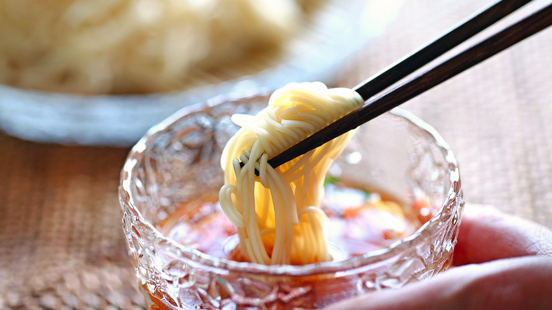 「そうめん」「ひやむぎ」「うどん」 その違いはなに？