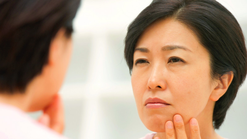 できる限り増やしたくない首のシワ。良い方法はある?