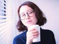 「コーヒーの飲み過ぎで胃が荒れる」というのは本当？